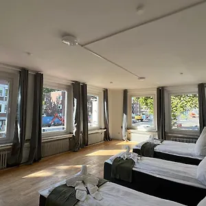  Apartment Shared At Heumarkt, City Center